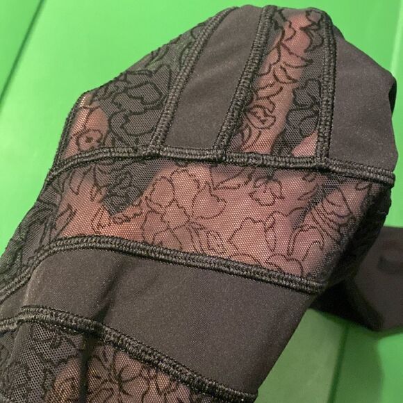 RARE Lululemon wunder under HR tight flocked mesh floral scatter LW5CA4S - Picture 7 of 7